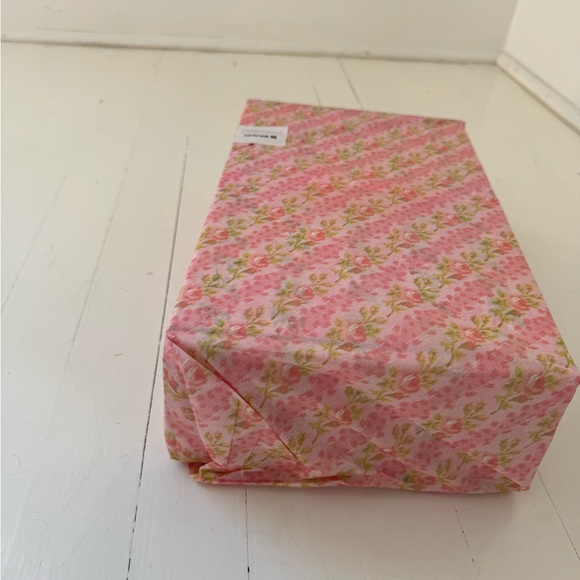 LoveShackFancy x Stanley Water Bottle 40 oz Blooming Heirloom - Picture 10 of 11